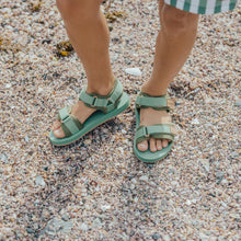 Load image into Gallery viewer, Beach Sandal- Green
